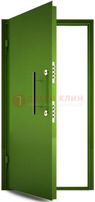 Зеленая металлическая бронированная дверь ДБ-8 в Люберцах