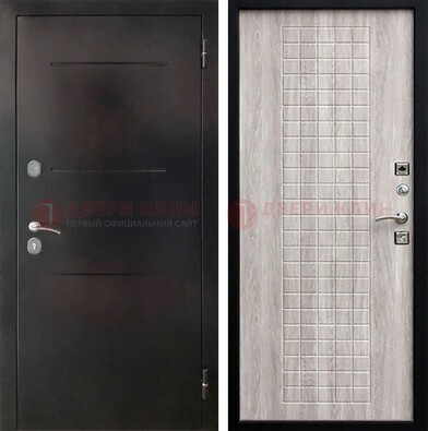 Черная железная дверь с порошковым покрытием и филенчатой МДФ ДП-221 в Люберцах