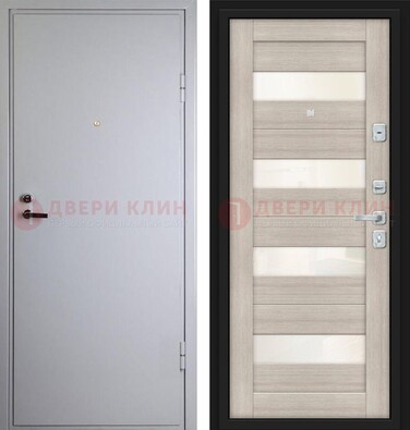 Белая железная дверь с порошковым напылением и стеклом ДП-308 в Люберцах