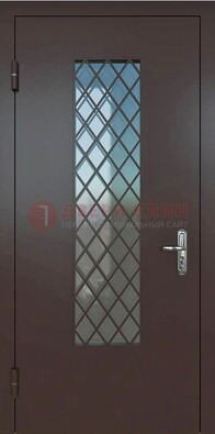 Темная металлическая дверь с решеткой и стеклом ДС-7 в Люберцах