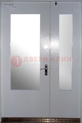 Белая  тамбурная дверь со стеклянными вставками ДТМ-18 в Люберцах