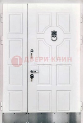 Белая входная дверь с виноритом ДВТ-246 в Люберцах